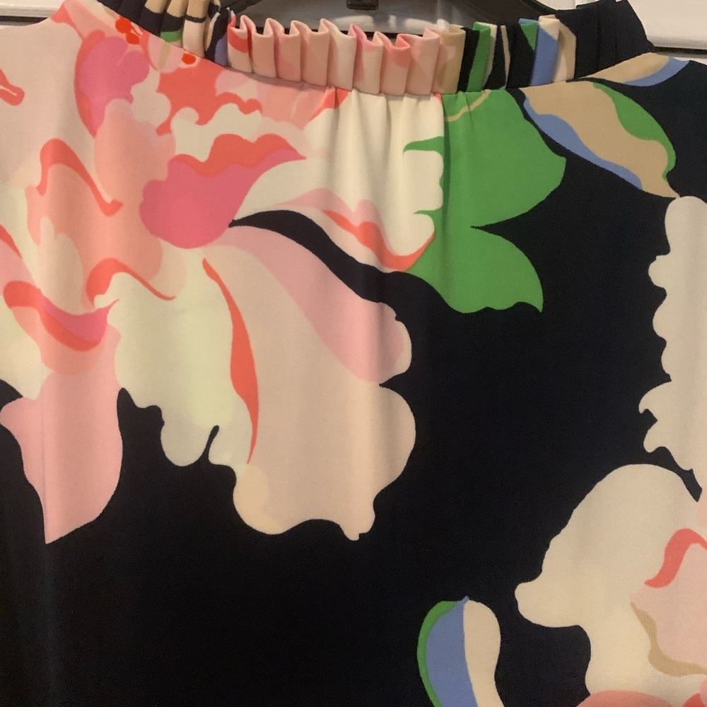 PRICE DROP⬇️⬇️⬇️ Floral Sleeveless Maxi Dress - Navy, Pink, Green - Picture 9 of 9